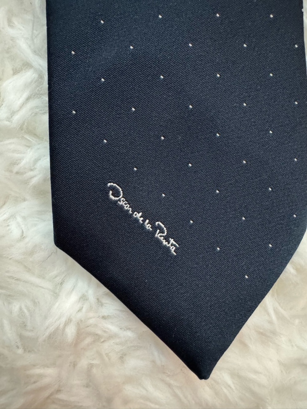 Oscar de la Renta Navy Tie with White Microdots - Picture 5 of 8